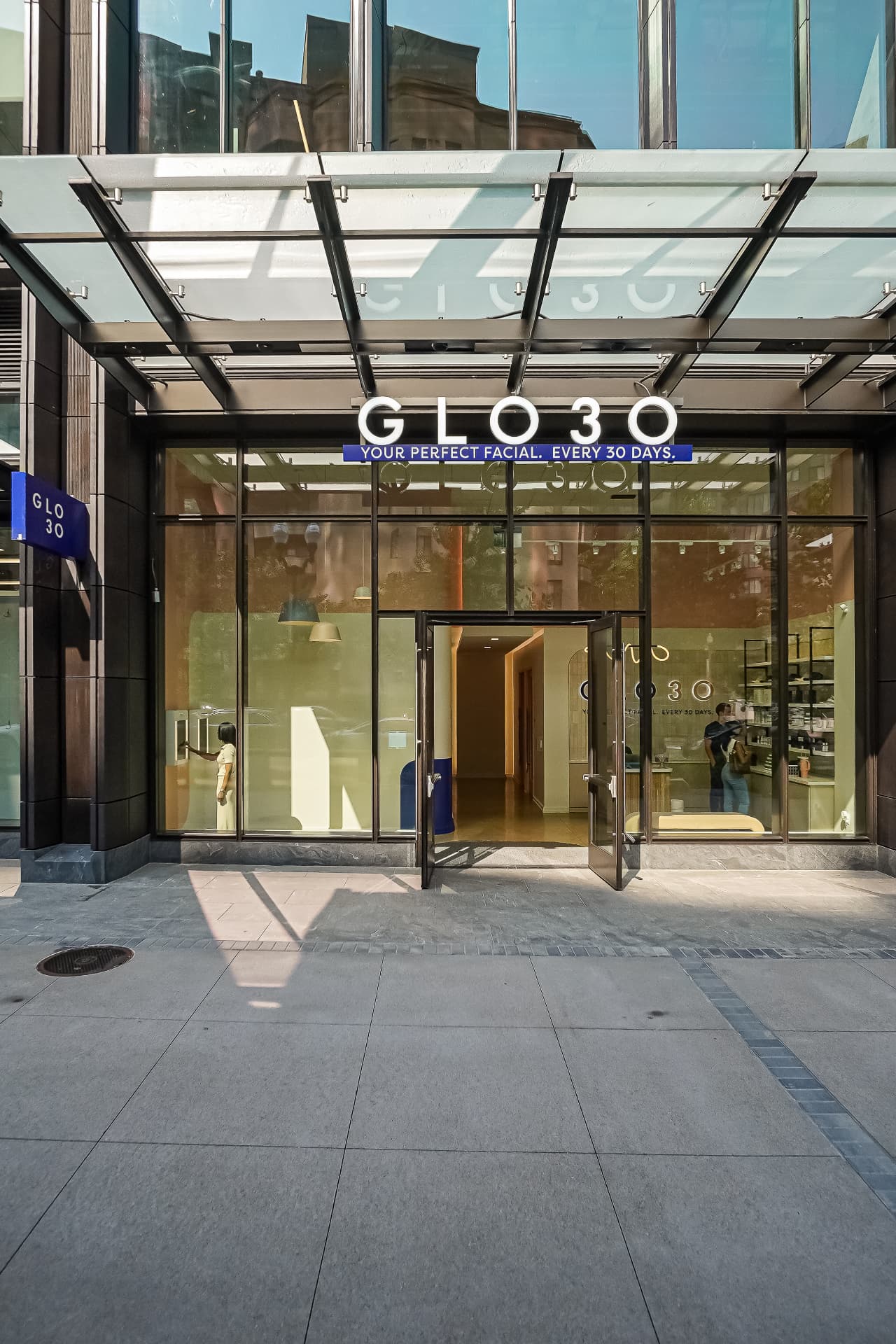 GLO30 DFW Plano storefront